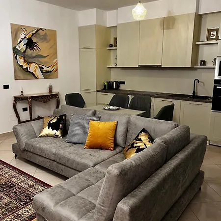 Aurum * Golem (Tirana)